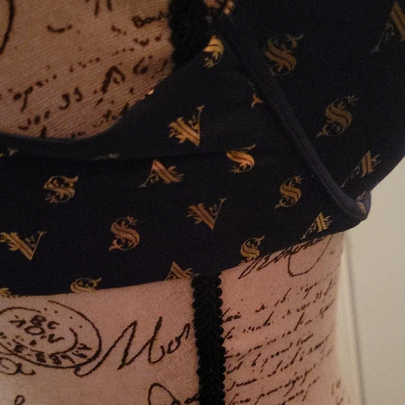 Victoria's Secret Blue and Gold Full-Coverage Bra - Picture 8 of 16